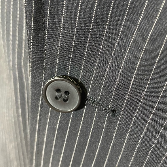 Sean John suit - Picture 2 of 8